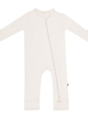 Kyte Baby Zippered Romper in Oat Size 12-18 monthsOat / 12-18 months